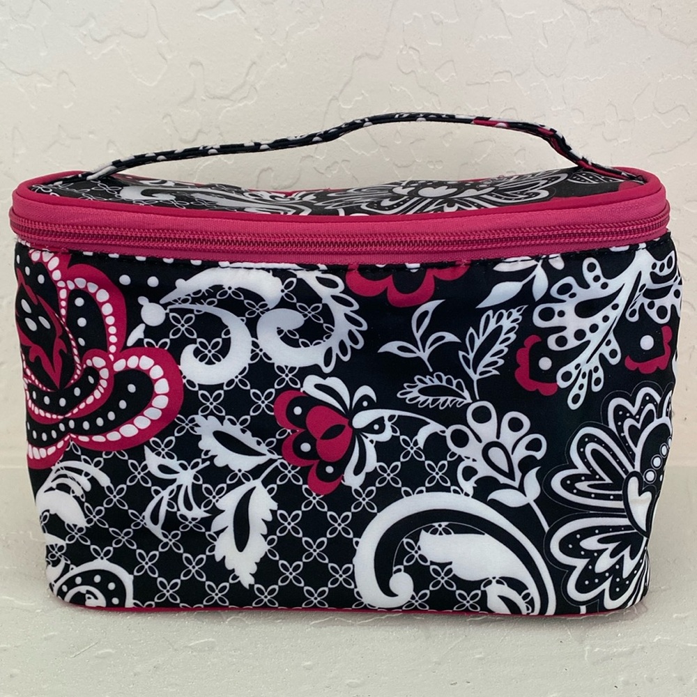 ✨NWOT Small Modella Makeup Bag
